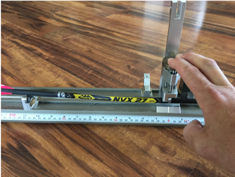 Scale for weighing broadheads and arrows